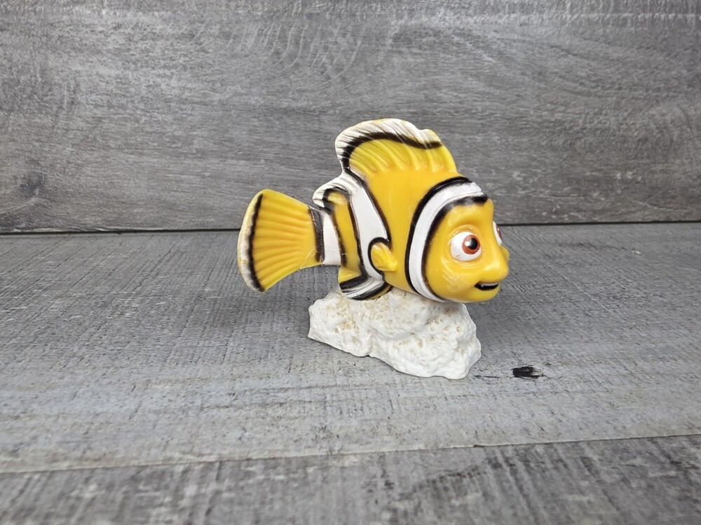 Disney Pixar Finding Nemo Clown Fish Figure Birthday Cake Topper White Rock 27b